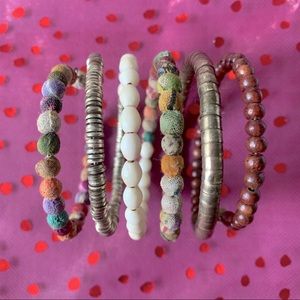 Metal and beaded spiral multicolored bracelet